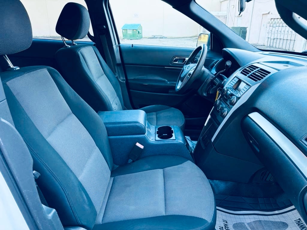 Photo 17 of this FORD EXPLORER