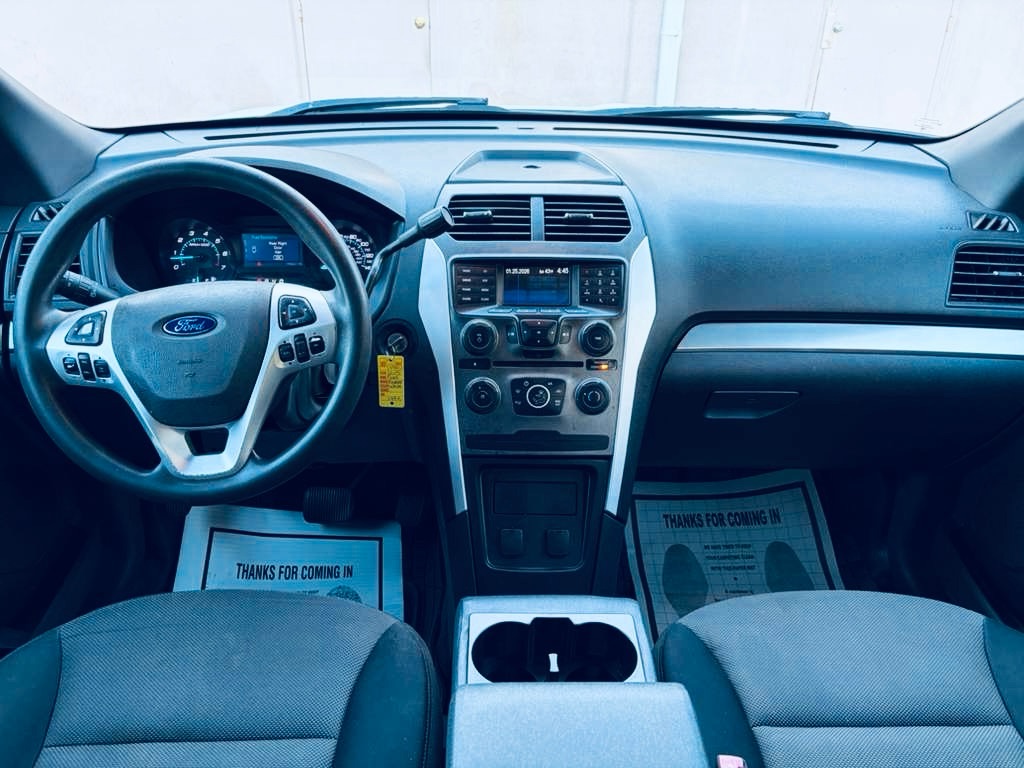 Photo 20 of this FORD EXPLORER