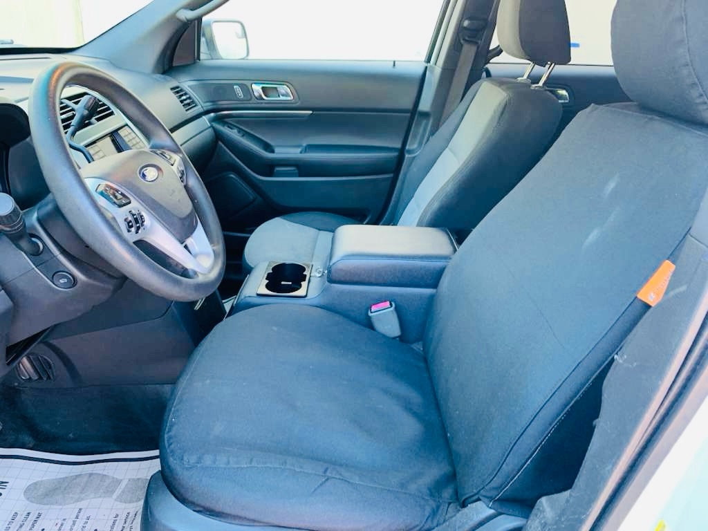 Photo 14 of this FORD EXPLORER