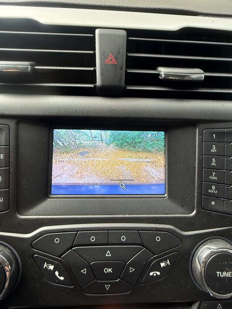Photo 19 of this FORD FUSION