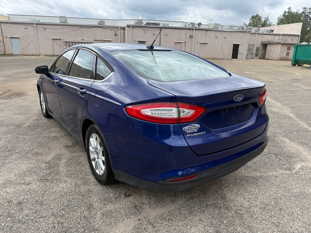Photo 4 of this FORD FUSION