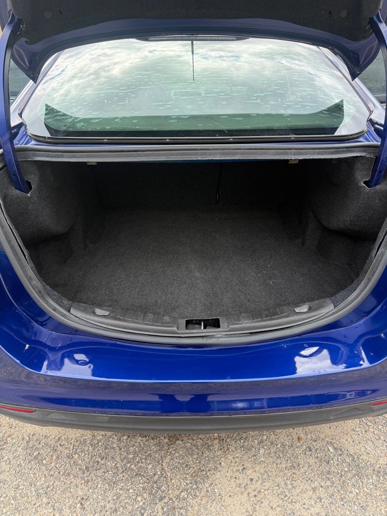 Photo 15 of this FORD FUSION