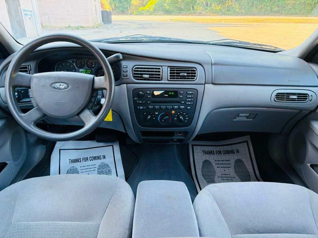 Photo 19 of this FORD TAURUS