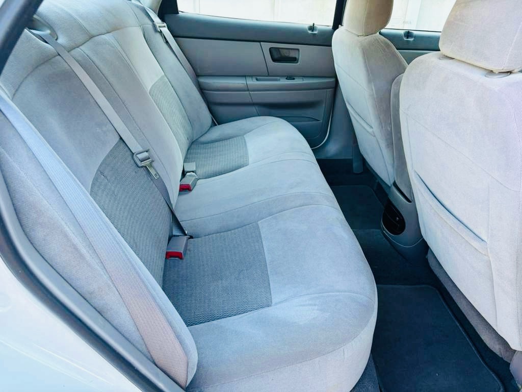 Photo 14 of this FORD TAURUS