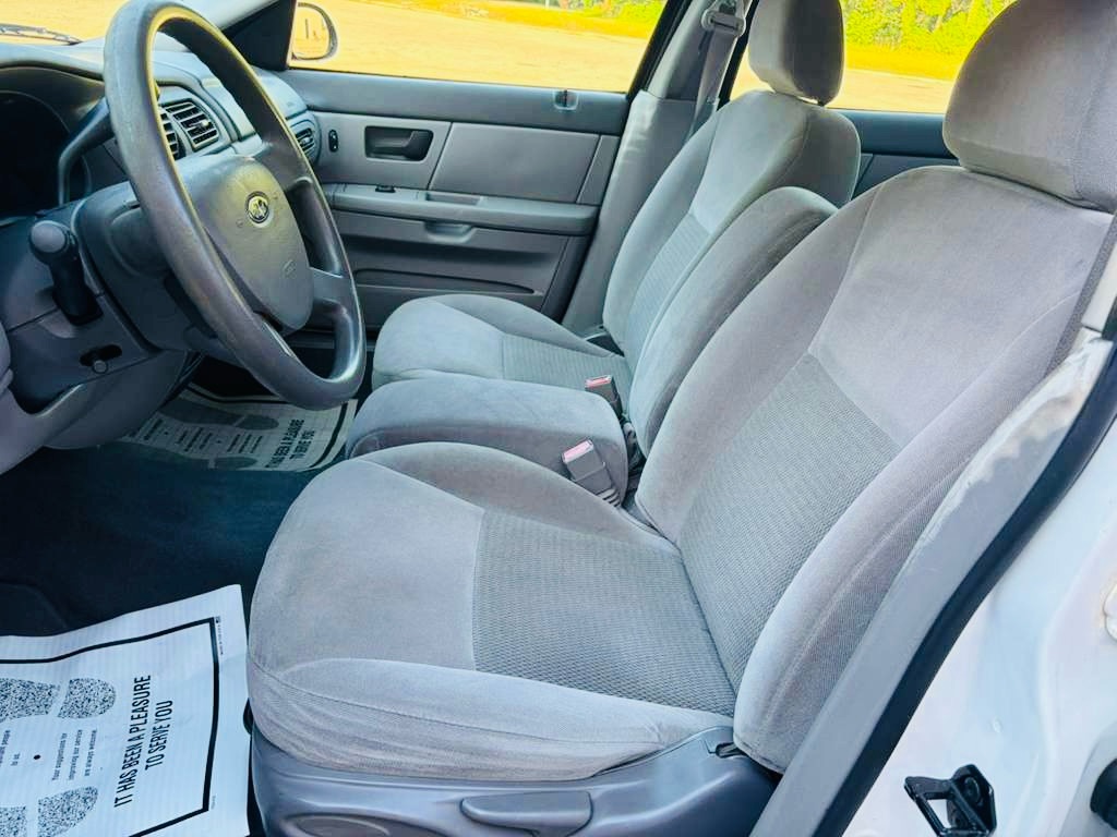 Photo 10 of this FORD TAURUS