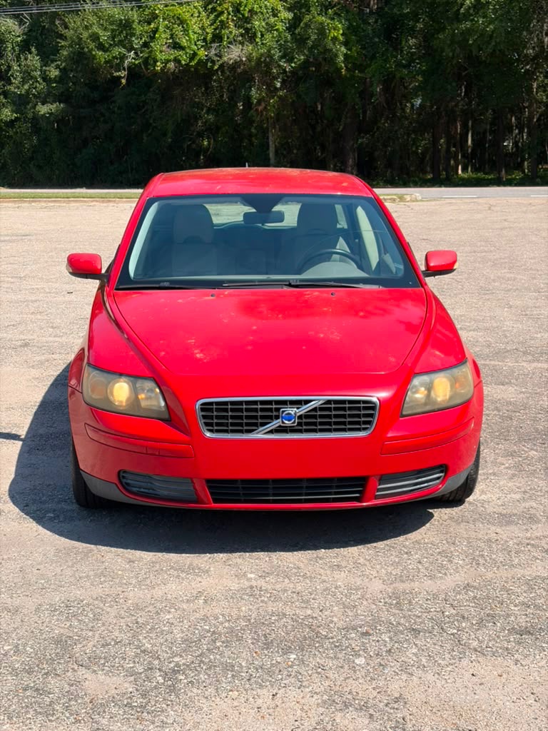 2005 VOLVO V50