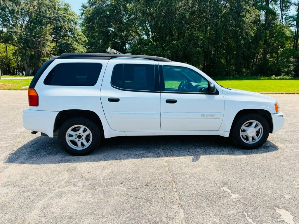 Photo 7 of this GMC ENVOY XL