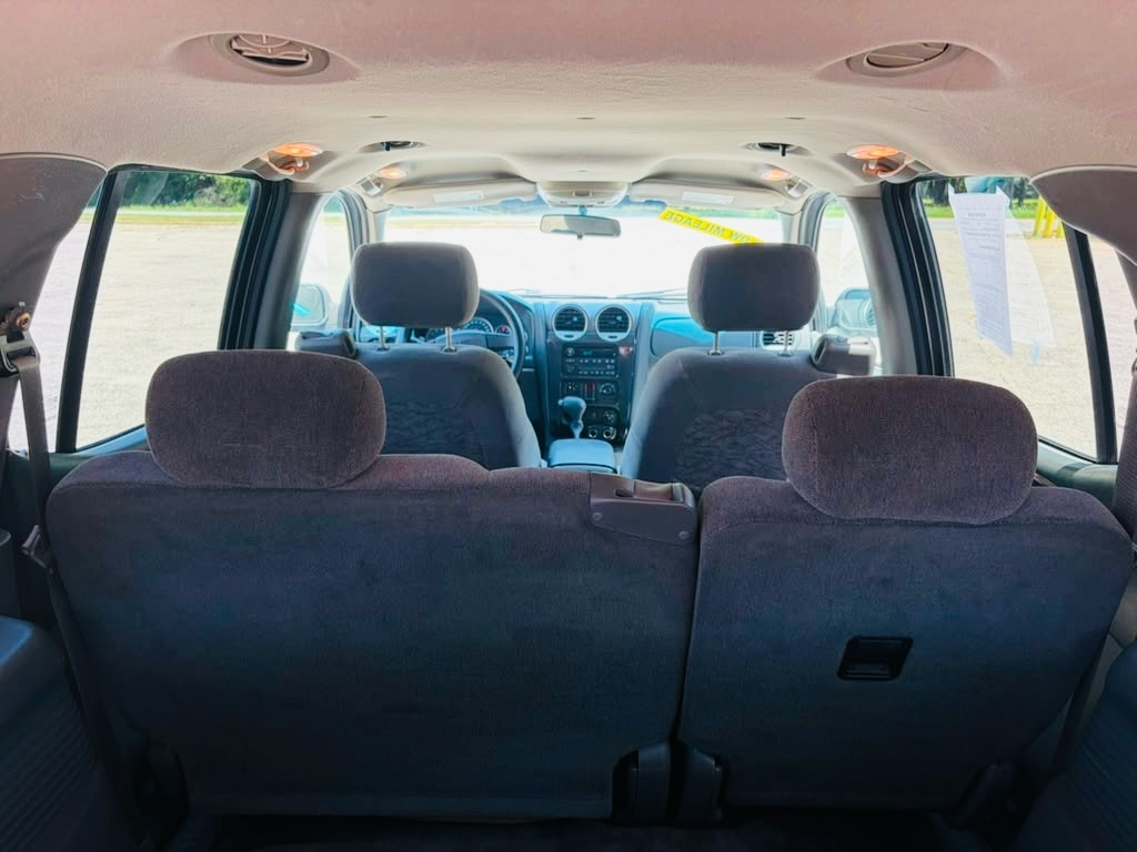 Photo 23 of this GMC ENVOY XL