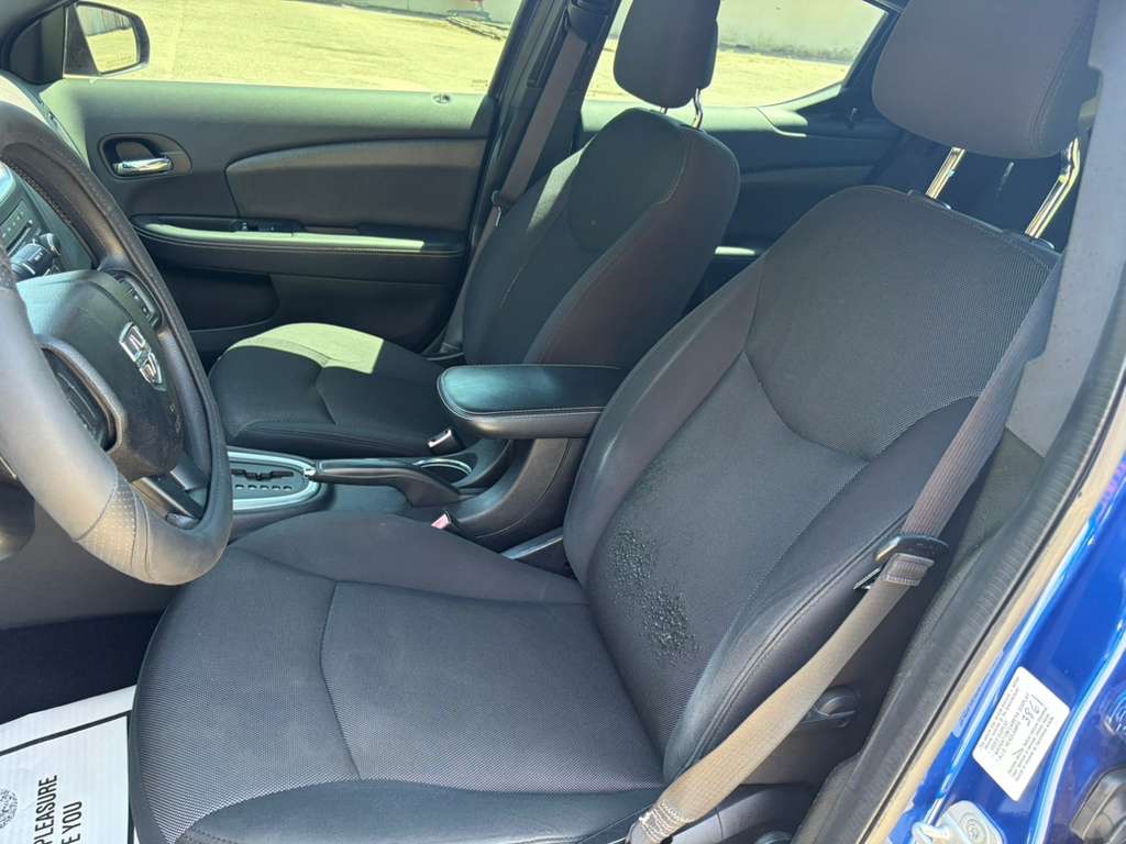 Photo 8 of this DODGE AVENGER