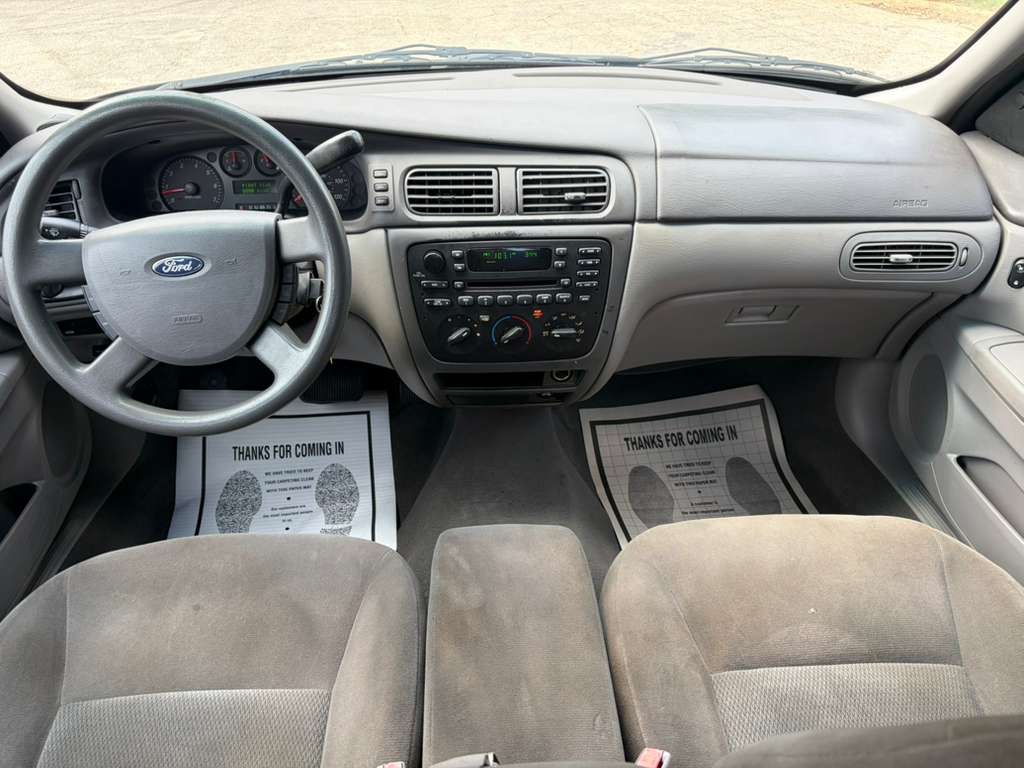 Photo 19 of this FORD TAURUS
