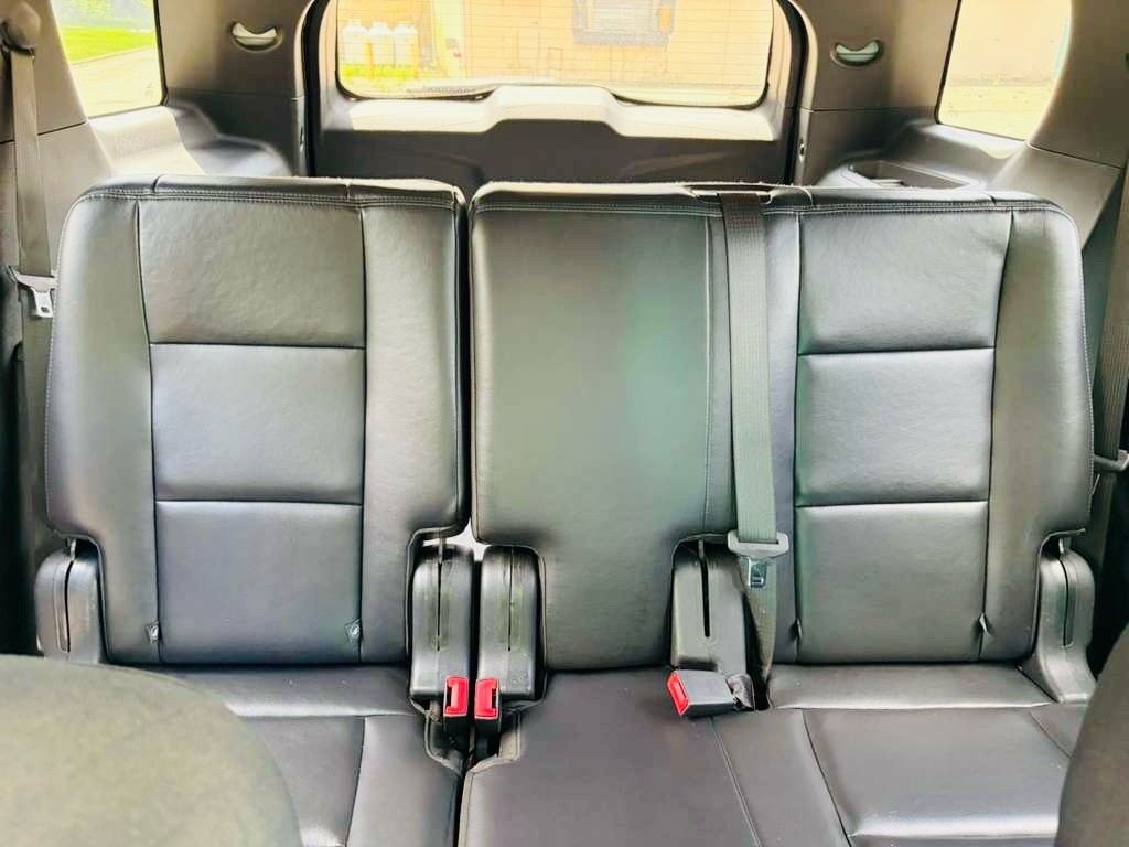 Photo 17 of this FORD EXPLORER