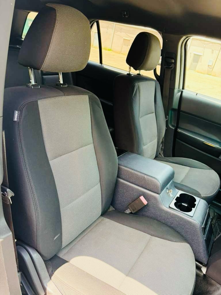Photo 16 of this FORD EXPLORER