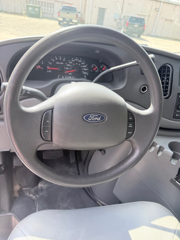 Photo 11 of this FORD E-SERIES
