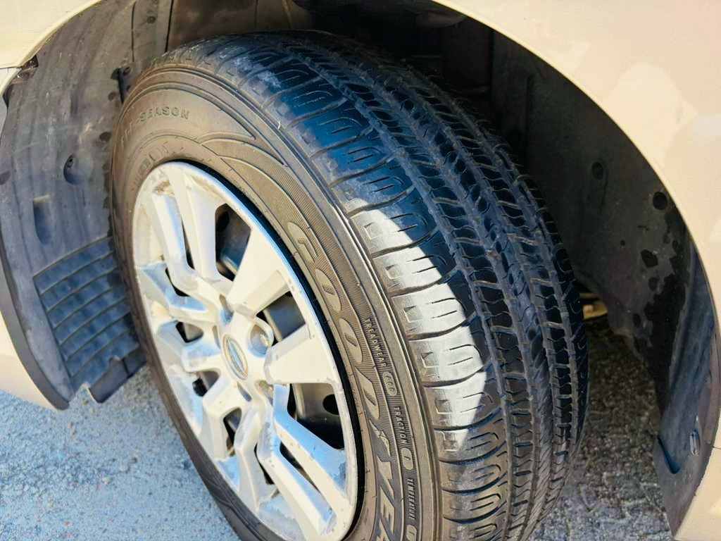 Photo 21 of this NISSAN ALTIMA