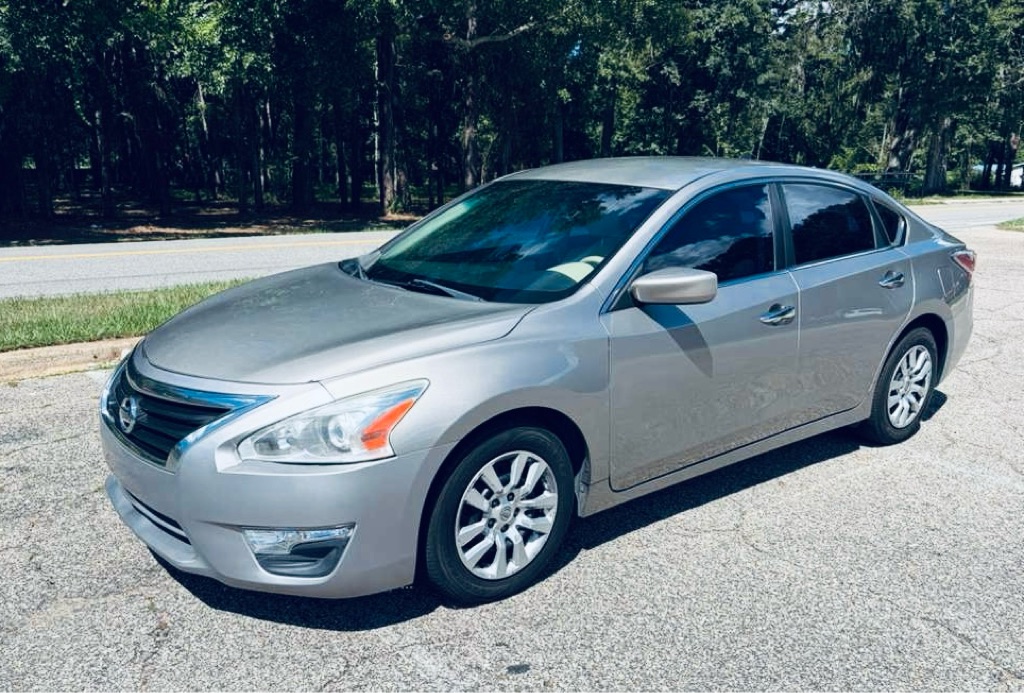 Photo 2 of this NISSAN ALTIMA