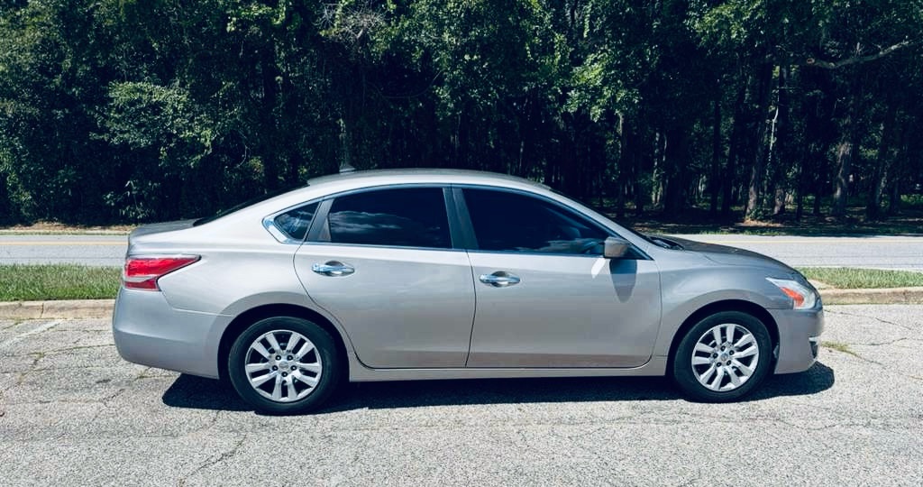 Photo 7 of this NISSAN ALTIMA