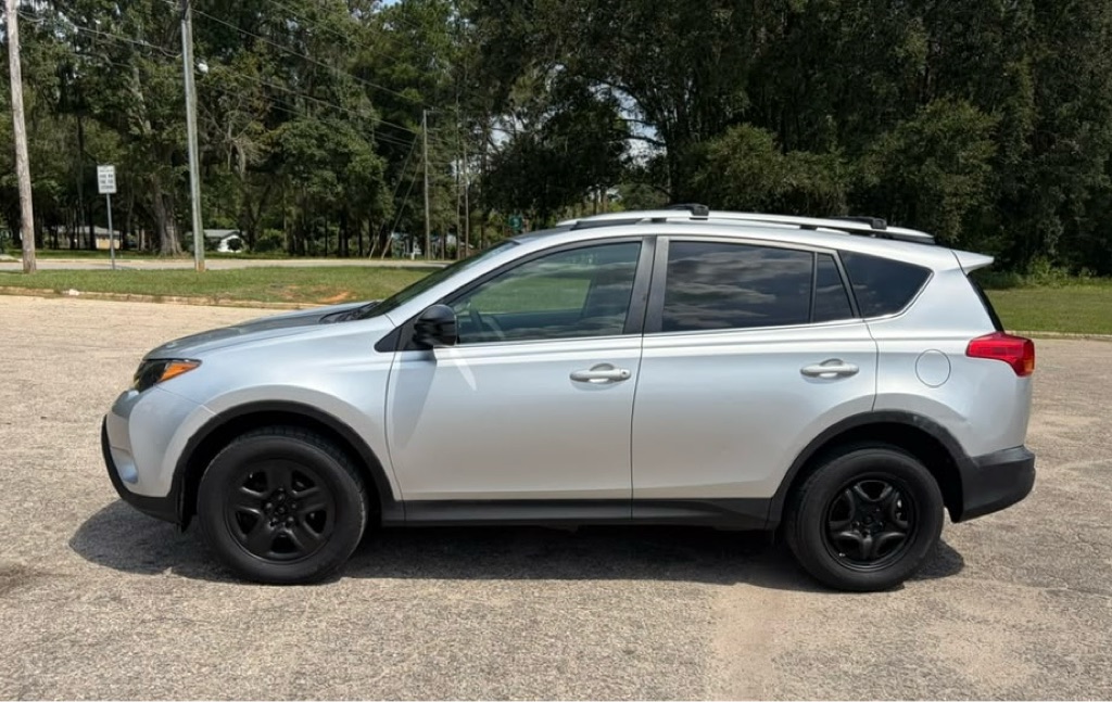 Photo 3 of this TOYOTA RAV4