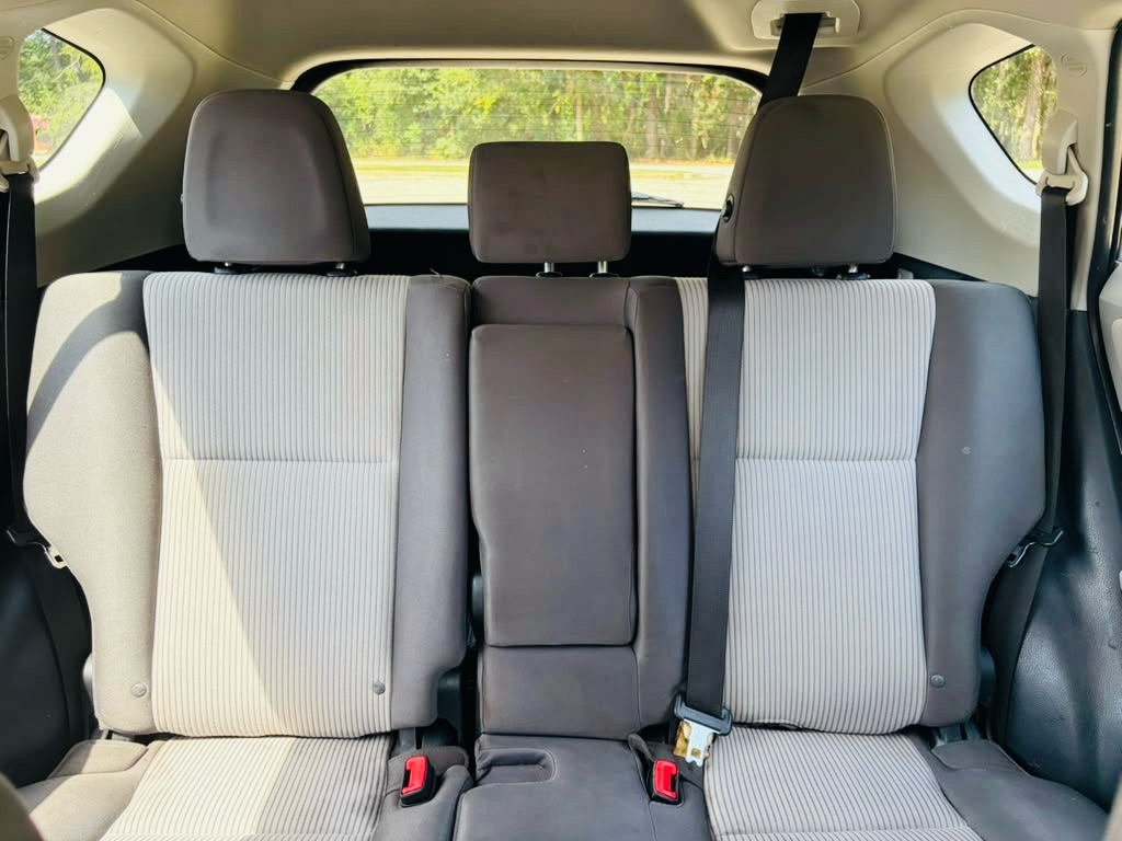 Photo 20 of this TOYOTA RAV4