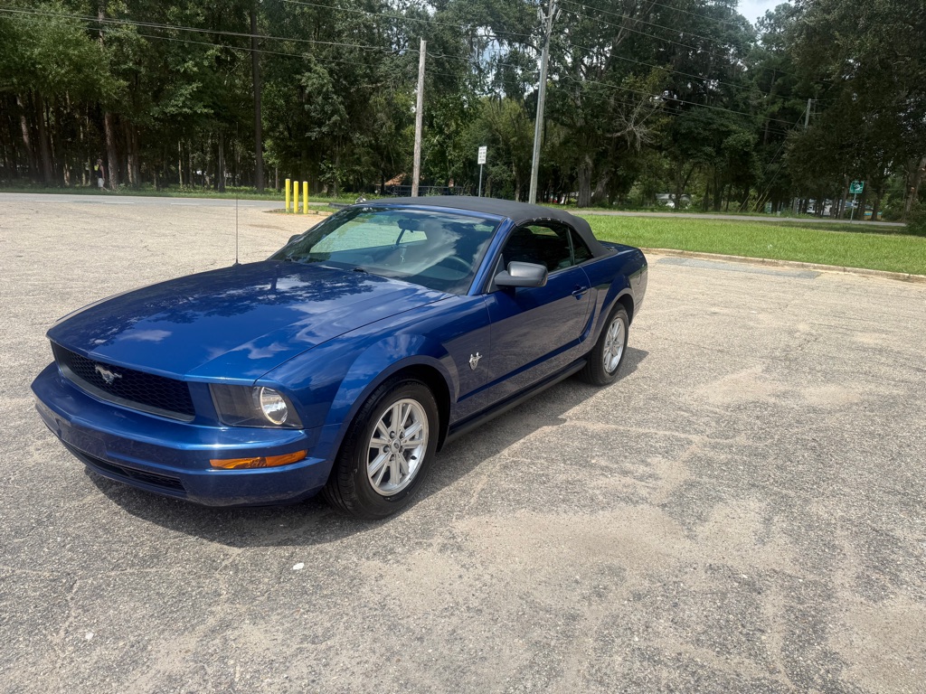 Photo 2 of this FORD MUSTANG