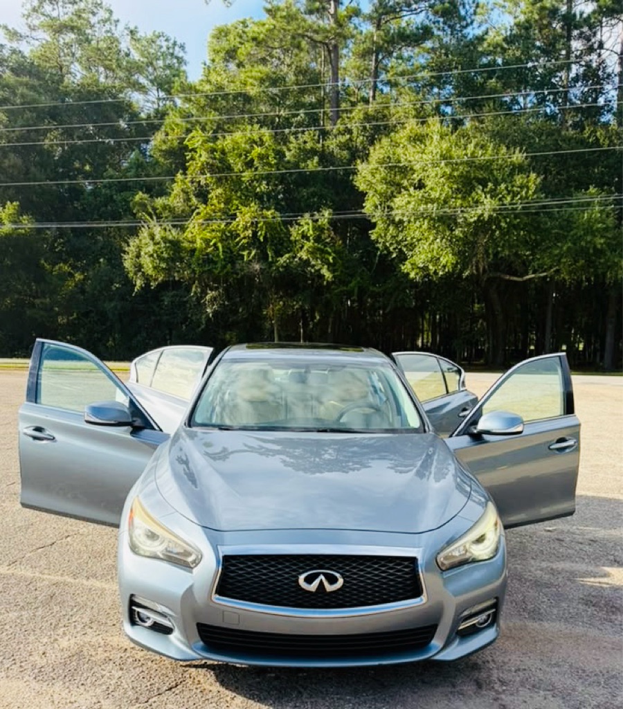 Photo 9 of this INFINITI Q50