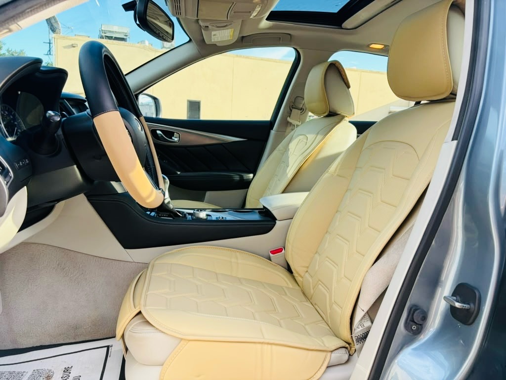 Photo 16 of this INFINITI Q50
