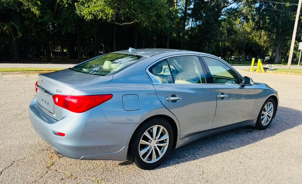Photo 6 of this INFINITI Q50