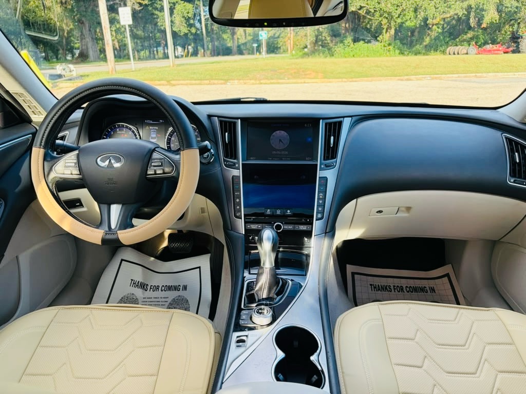 Photo 24 of this INFINITI Q50