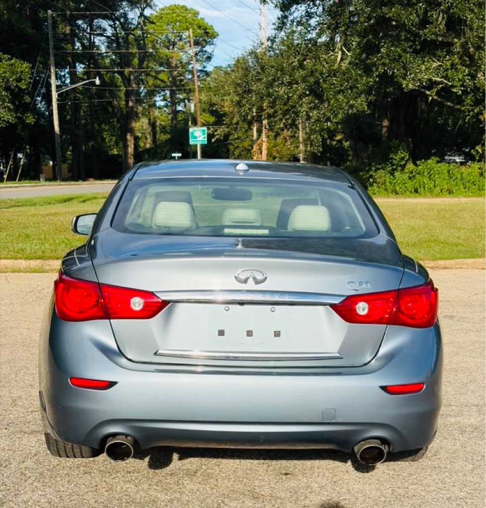 Photo 5 of this INFINITI Q50