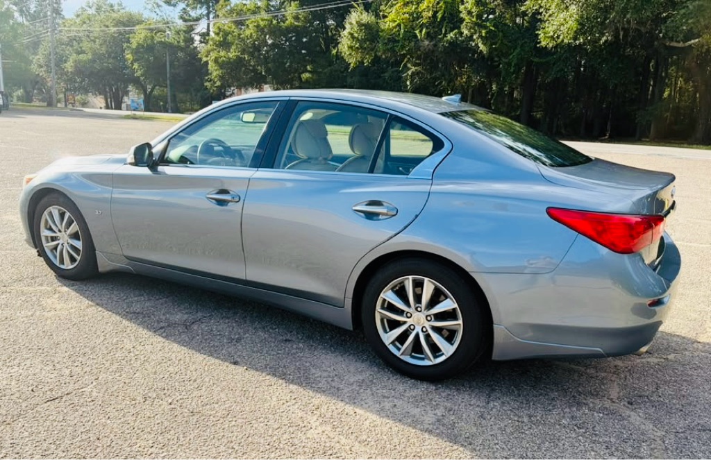 Photo 4 of this INFINITI Q50