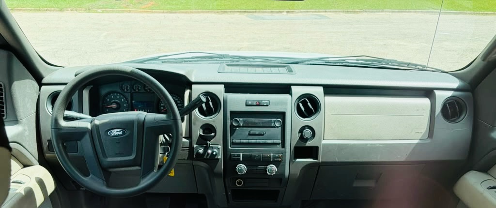 Photo 17 of this FORD F-150