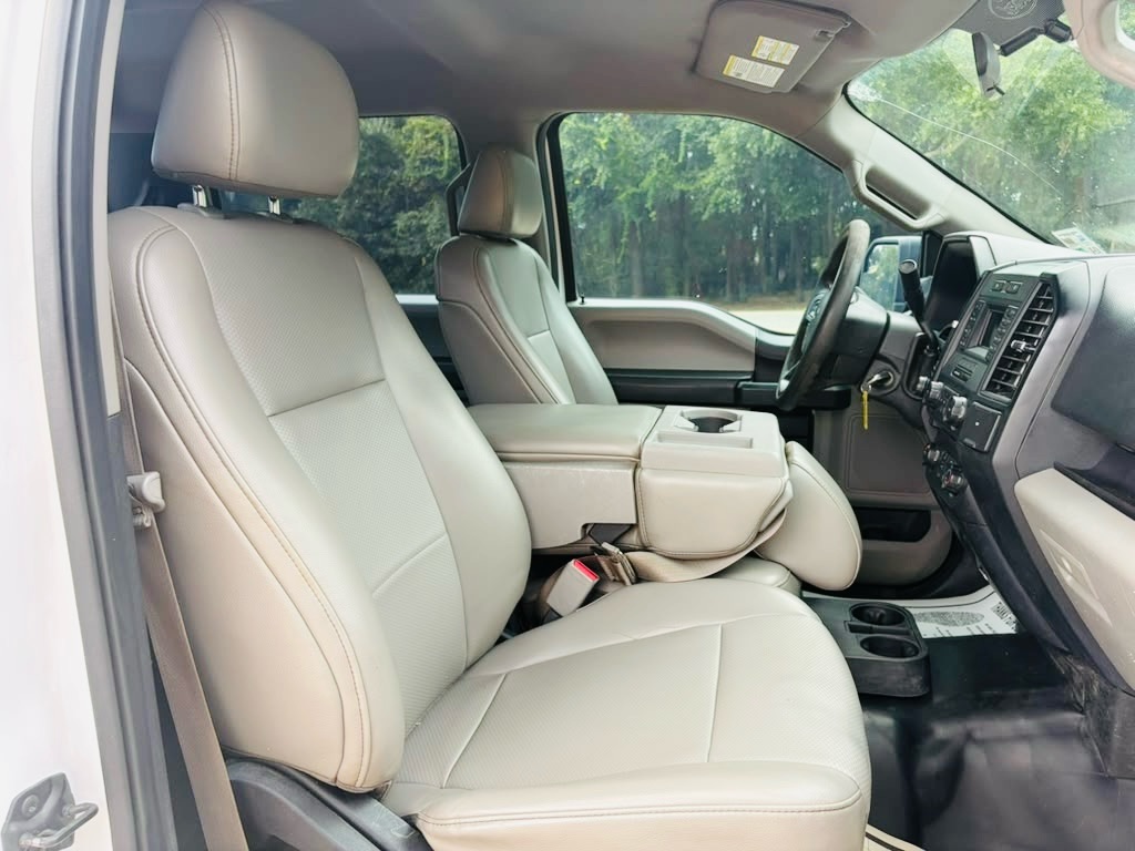 Photo 18 of this FORD F-150