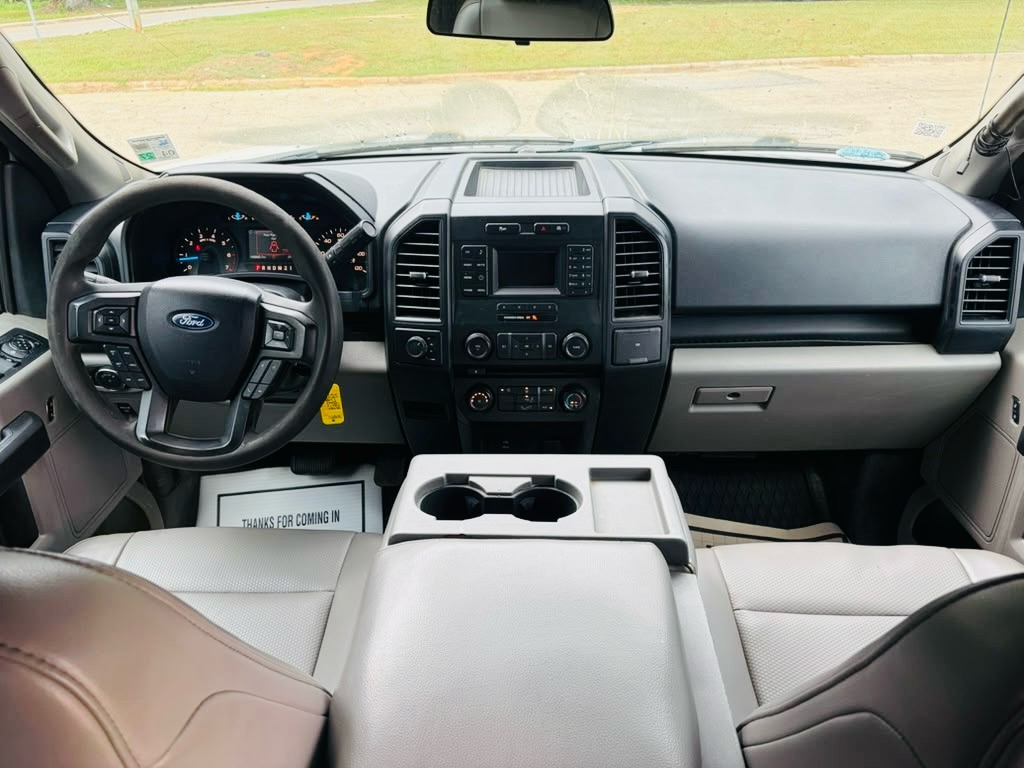 Photo 20 of this FORD F-150