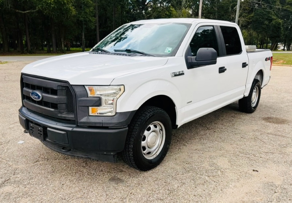 Photo 2 of this FORD F-150