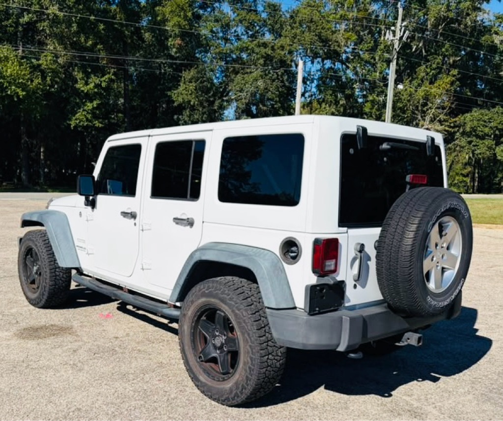 Photo 4 of this JEEP WRANGLER UNLIMI