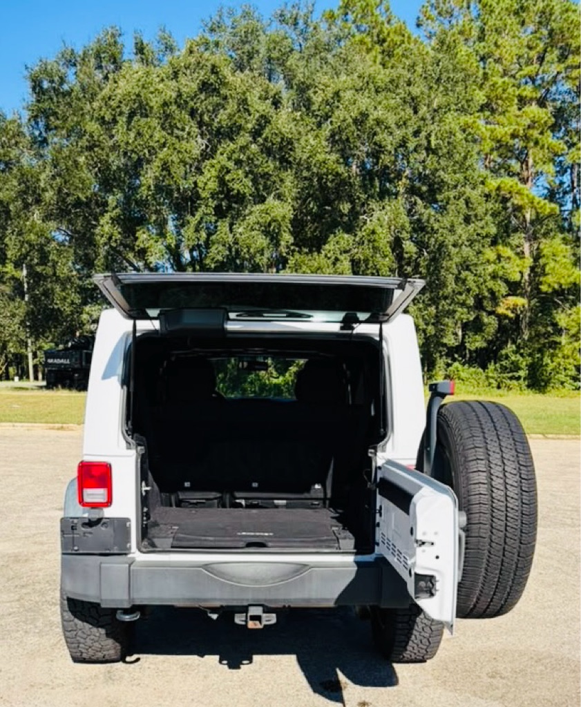 Photo 6 of this JEEP WRANGLER UNLIMI
