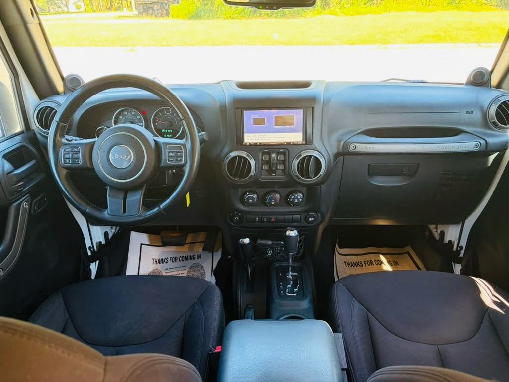Photo 24 of this JEEP WRANGLER UNLIMI
