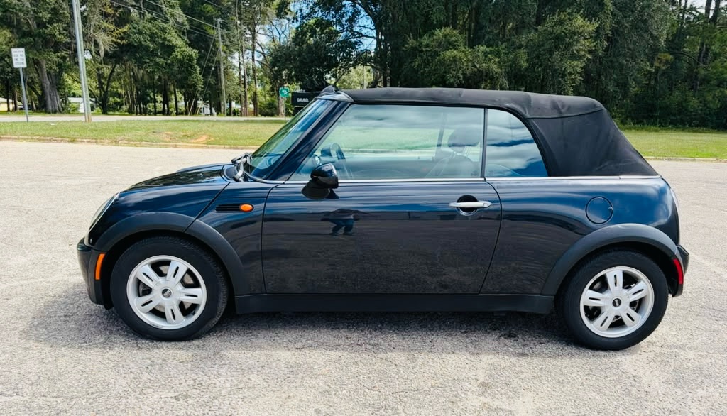 Photo 3 of this MINI COOPER