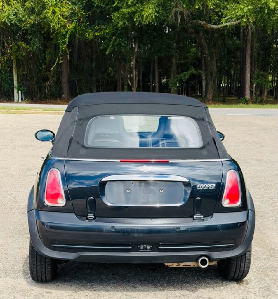 Photo 5 of this MINI COOPER