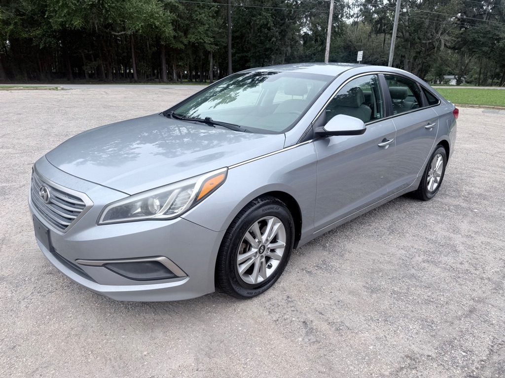 Photo 2 of this HYUNDAI SONATA