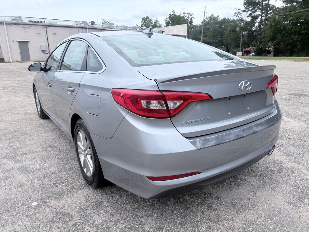 Photo 4 of this HYUNDAI SONATA