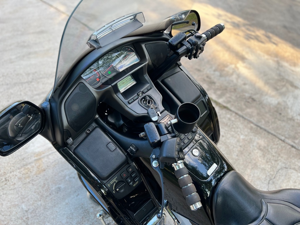 Photo 9 of this HONDA GOLDWING