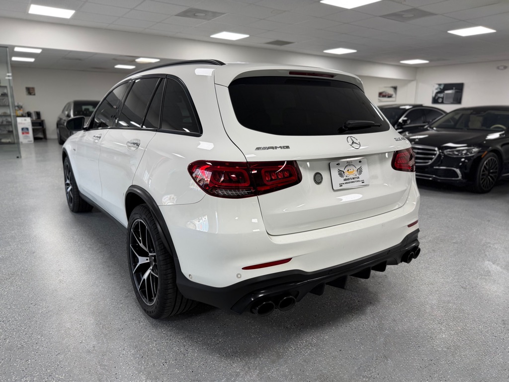 Photo 6 of this MERCEDES-BENZ GLC