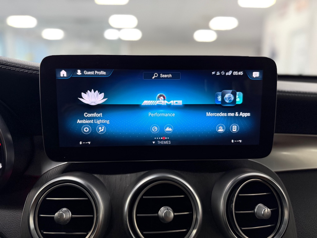 Photo 54 of this MERCEDES-BENZ GLC