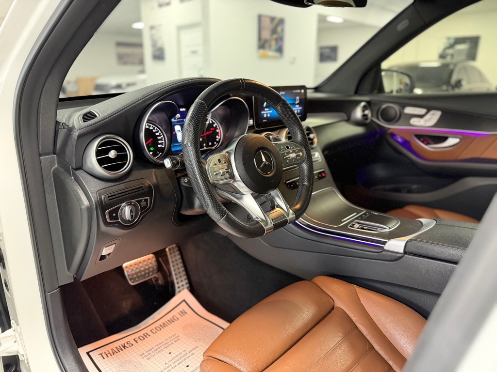 Photo 33 of this MERCEDES-BENZ GLC