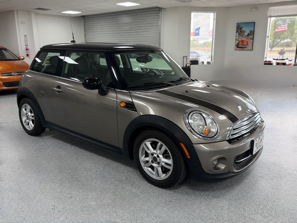 Photo 13 of this MINI HARDTOP