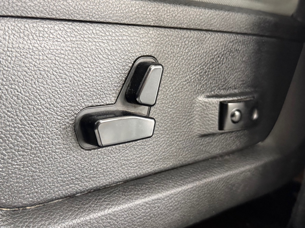 Photo 45 of this RAM 1500