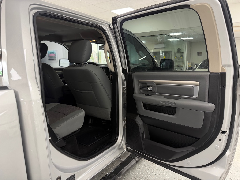 Photo 27 of this RAM 1500