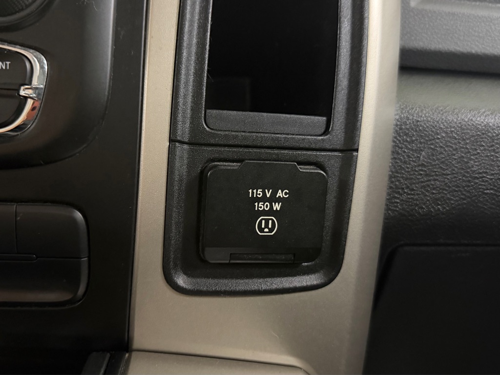 Photo 37 of this RAM 1500