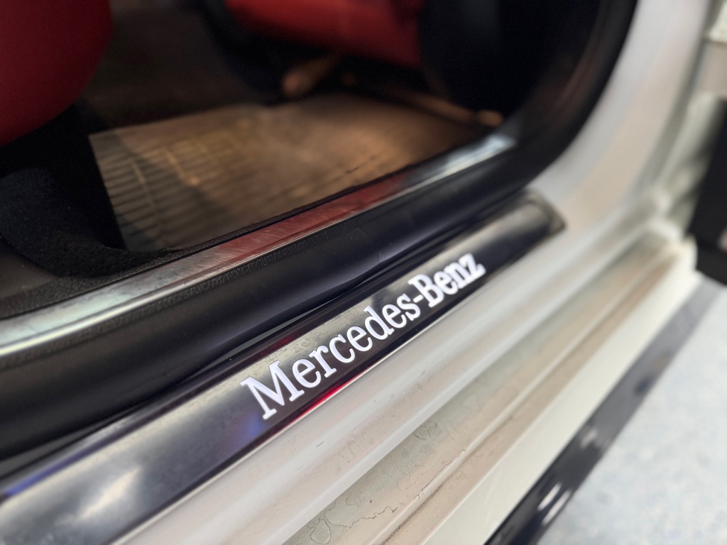 Photo 69 of this MERCEDES-BENZ S-CLASS