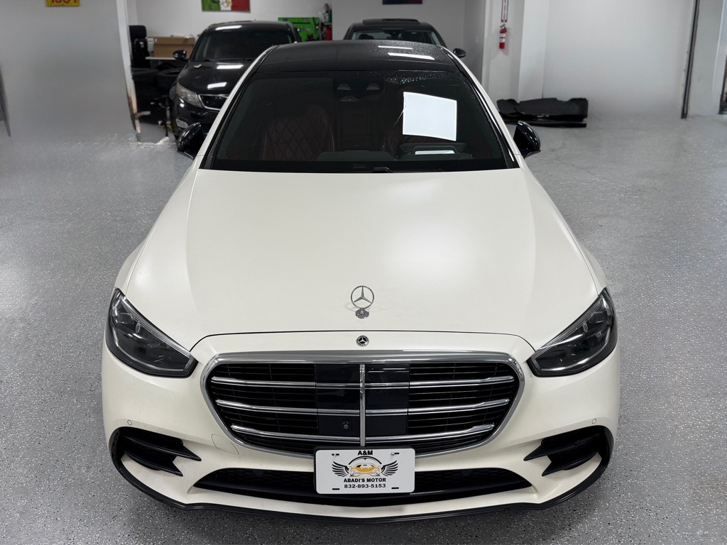 Photo 15 of this MERCEDES-BENZ S-CLASS